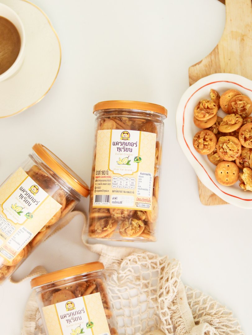 แครกเกอร์ทุเรียน ขนาด 180 กรัม ตรา คุณยาย2