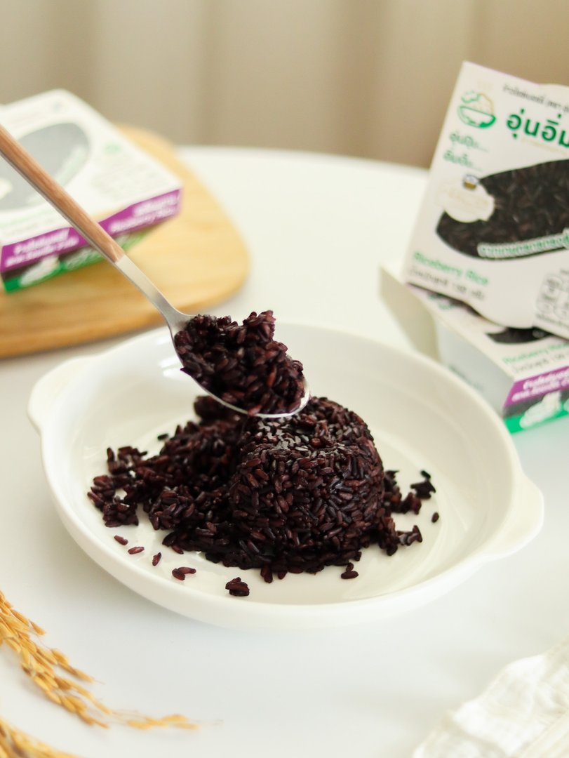 ข้าวไรซ์เบอร์รี่ พร้อมทาน ขนาด 150 กรัม x 12 ถ้วย ตรา อุ่นอิ่ม